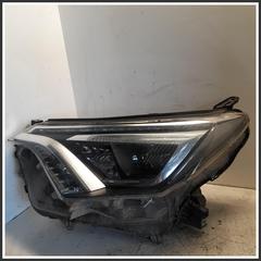 Immagine di Fanaleria Anteriore TOYOTA RAV 4 IV