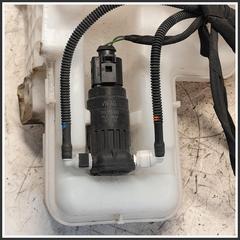 Immagine di Vaschetta Liquido Lavavetro Tergivetro 2Q0955453G VOLKSWAGEN Polo VII