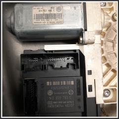 Immagine di Alzacristallo Elettrico Anteriore Sinistro 1K4837461B VOLKSWAGEN Golf V