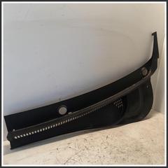 Immagine di Griglia Copertura Cunetta Acqua Sinistro 2G1819403G9B9  VOLKSWAGEN Polo VII