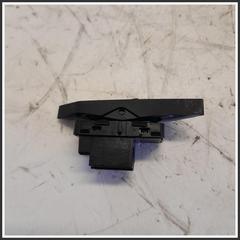 Immagine di Pulsante Chiusura Centralizzata Anteriore Sinistra 2G6962125WHS VOLKSWAGEN Polo VII