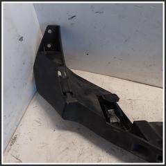 Immagine di Staffa Supporto Paraurti Anteriore Destro 2G0805072B VOLKSWAGEN Polo VII