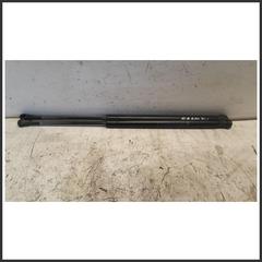 Immagine di Ammortizzatore Portellone Posteriore Idraulico 50515442  ALFA ROMEO MiTo