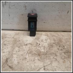 Immagine di Interuttore Luci Emergenza Anteriore  6Q0953235A9B9 VOLKSWAGEN Polo V