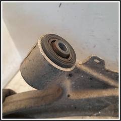 Immagine di Trapezio Anteriore  Anteriore Destro 13401130  OPEL Astra J