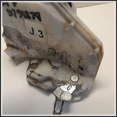 Immagine di Serratura Anteriore Destro 8220162J23000  SUZUKI Swift IV