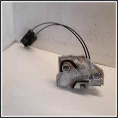Immagine di Serratura Anteriore Sinistro 8220262J13000  SUZUKI Swift IV