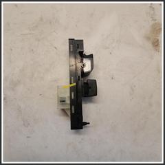 Immagine di Comandi Alzavetri Anteriore Sinistro SUZUKI Splash 3799062J10000