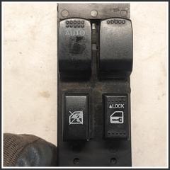 Immagine di Comandi Alzavetri Anteriore Sinistro SUZUKI Splash 3799062J10000