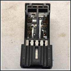 Immagine di Comandi Alzavetri Anteriore Destro SUZUKI Splash 3799562J00000
