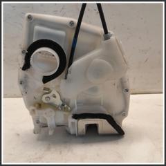 Immagine di Serratura Posteriore Destro SUZUKI Splash 8230151K03000 