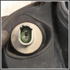 Immagine di Faro - Proiettore Anteriore Sinistro 260603338R 14861100 RENAULT Clio II