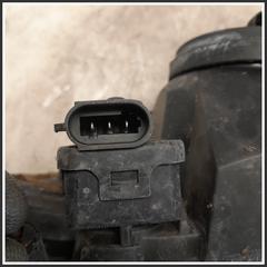 Immagine di Faro - Proiettore Anteriore Destro 260104030R 14861200 RENAULT Clio II