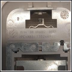 Immagine di Plafoniera Posteriore Centrale 735425990 08896002B032 FIAT Panda III