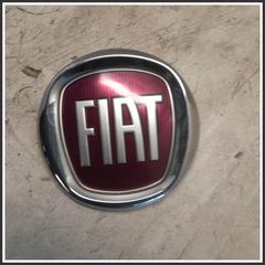 Immagine di STEMMA Posteriore Centrale Centrale 735565897 B632 FIAT Panda III