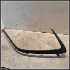 Immagine di Cornice Anteriore Inferiore Destro 5271102240 5271102220 TOYOTA Corolla VII SW