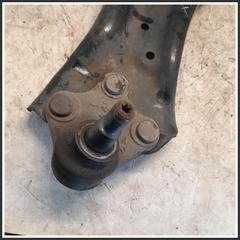 Immagine di Trapezio Anteriore Braccio Braccetto Trasversale Anteriore Sinistro 6R0407151F 6R0407151F SEAT Ibiza V 6J5
