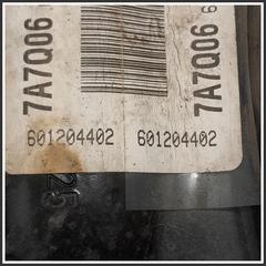 Immagine di Trapezio Anteriore Braccio Braccetto Trasversale Anteriore Destro PEUGEOT 208 II 9857897880 7A7Q06