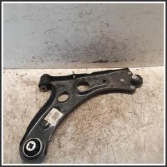 Immagine di Trapezio Anteriore Braccio Braccetto Trasversale Anteriore Destro PEUGEOT 208 II 9857897880 7A7Q06