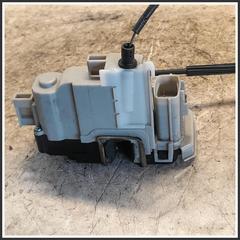 Immagine di Serratura Anteriore Destro LANCIA Delta III 51929773 B792