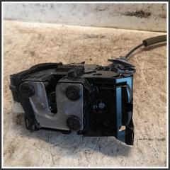 Immagine di Serratura Anteriore Sinistro RENAULT Twingo III 805030660R 40517217