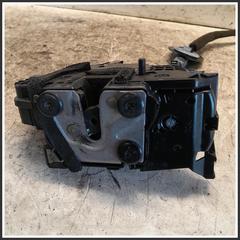 Immagine di Serratura Posteriore Sinistro RENAULT Twingo III 825033289R 40717217