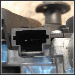 Immagine di MOTORINO TERGI  Lunotto RENAULT Twingo III 287109757R 0390205108