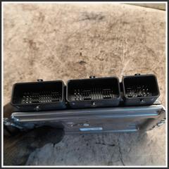Immagine di Centralina Motore Iniezione ECU RENAULT Twingo III 237D40444R 237D40396R