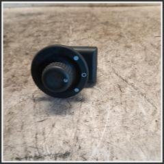 Immagine di Comandi Regolazione Retrovisori Anteriore Sinistro RENAULT Twingo III 55704649R2