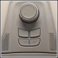 Immagine di Plafoniera Anteriore Centrale DR DR 4.0 3530100019 605000117AA