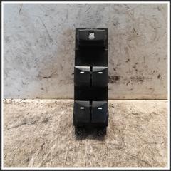 Immagine di Comandi Alzavetri Anteriore Sinistro HYUNDAI i30 II CW 93571A6000