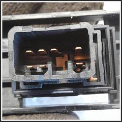 Immagine di Comandi Alzavetri Posteriore Sinistro HYUNDAI i30 II CW 93581A6000