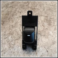Immagine di Comandi Alzavetri Posteriore Destro HYUNDAI i30 II CW 93581A6000
