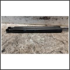 Immagine di Ammortizzatore Portellone Posteriore Idraulico PEUGEOT 208 II 9827758080 700210284B0