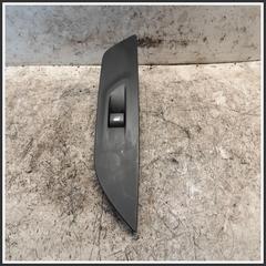Immagine di Comandi Alzavetri Posteriore Destro PEUGEOT 208 II 98044803ZD