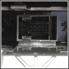 Immagine di Comandi Multifunzionali Anteriore Centrale PEUGEOT 208 II 98531849XU