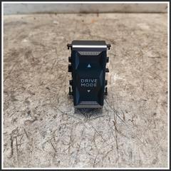 Immagine di Interruttore Modalità Di Guida Anteriore Centrale PEUGEOT 208 II 98156354ZD