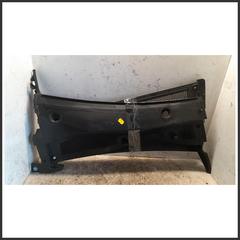 Immagine di Griglia Copertura Cunetta Acqua Centrale PEUGEOT 208 II 1681036780 9820794580