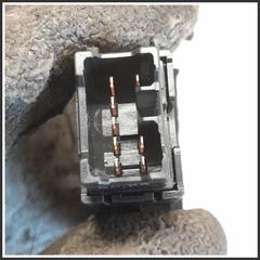 Immagine di Interuttore Luci Emergenza Anteriore Centrale SUZUKI Jimny I 3743059J10000