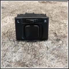 Immagine di Comandi Regolazione Retrovisori Anteriore Sinistro SUZUKI Jimny I 3795075F00000