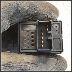 Immagine di Comandi Regolazione Retrovisori Anteriore Sinistro SUZUKI Jimny I 3795075F00000