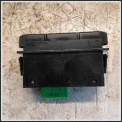 Immagine di  INTERRUTTORE TRAZIONE Posteriore Centrale SUZUKI Jimny I SP225 >ABS<