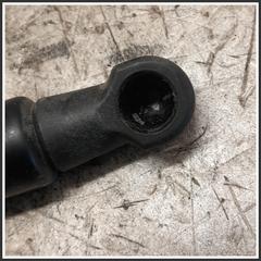 Immagine di Ammortizzatore Portellone Posteriore Idraulico FIAT Panda III 51841634 227680420N