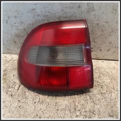 Immagine di Fanale Posteriore Sinistro  Alogeno VOLVO V40 I 30621887
