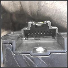 Immagine di Pulsante Freno a Mano Anteriore Centrale LAND ROVER Range Rover Evoque I GJ322B623