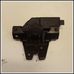 Immagine di Serratura Posteriore Portellone BMW Serie 5 E60 Berlina 51247840617 8196401