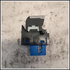 Immagine di nterruttore freno a mano Anteriore Centrale CITROEN DS7 98154172ZD