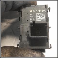 Immagine di Comandi Alzavetri Anteriore Destro CITROEN DS7 98177781DX