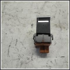 Immagine di Comandi Alzavetri Posteriore Destro CITROEN DS7 98177785DX
