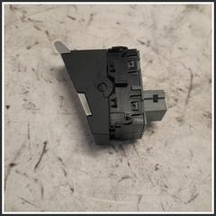 Immagine di Comandi Alzavetri Posteriore Sinistro CITROEN DS7 98177784DX